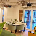Apartment Appartement *